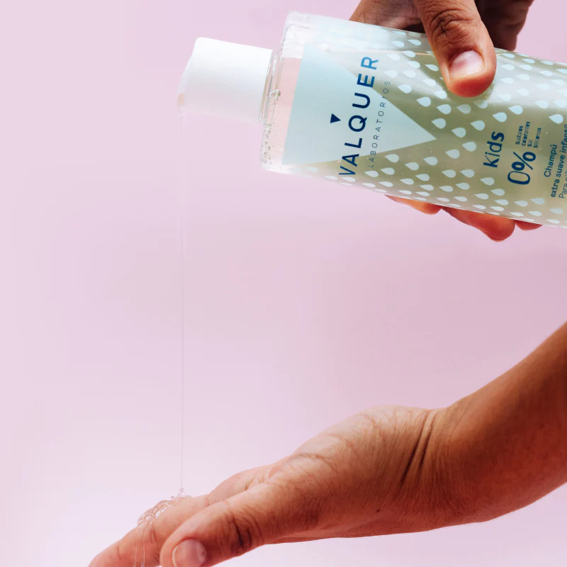 Dětský šampon (extra jemný) s přírodními složkami - 400ml